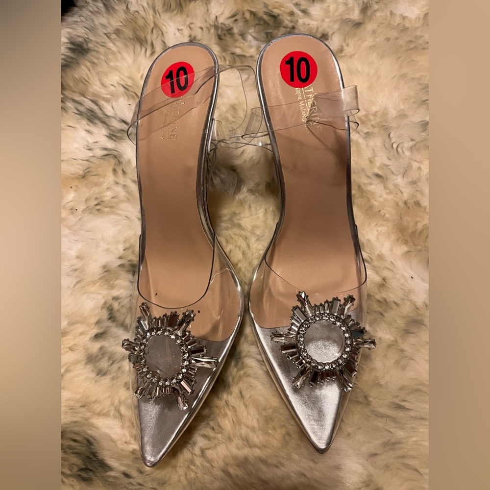 NWT cinderella heels clear